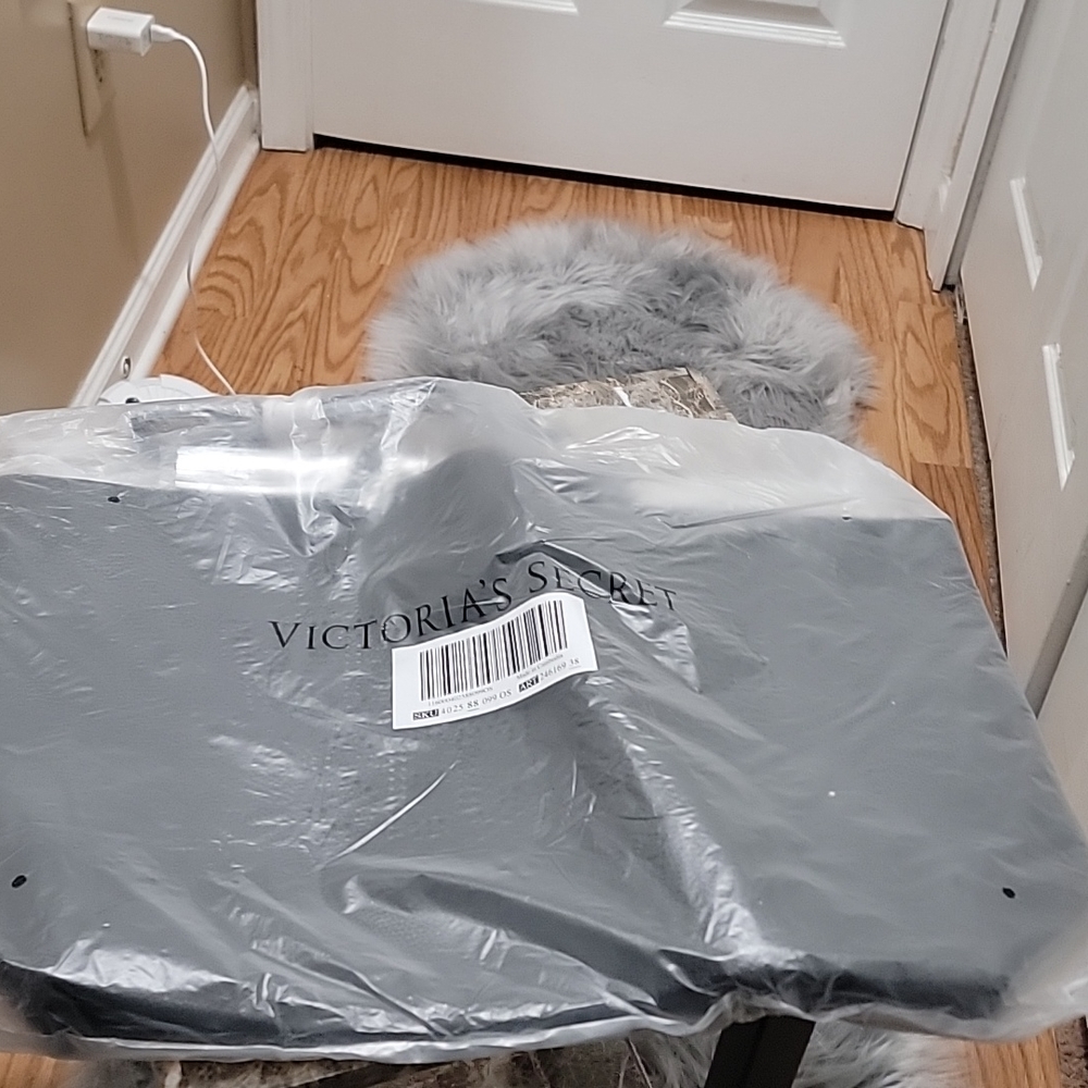 VICTORIA SECRET LARGE BLACK TOTE